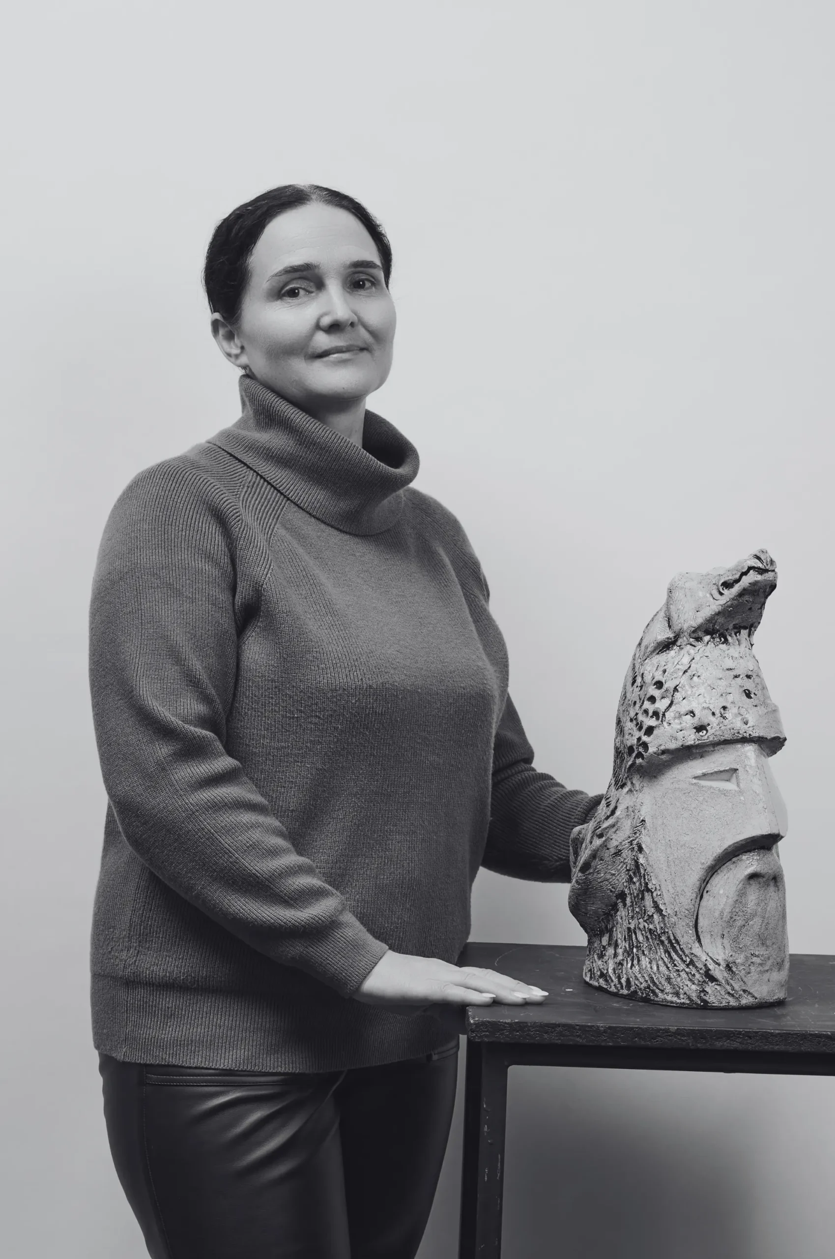 Mariana Carp (1978), contemporary sculptor and ceramic artist from the Republic of Moldova