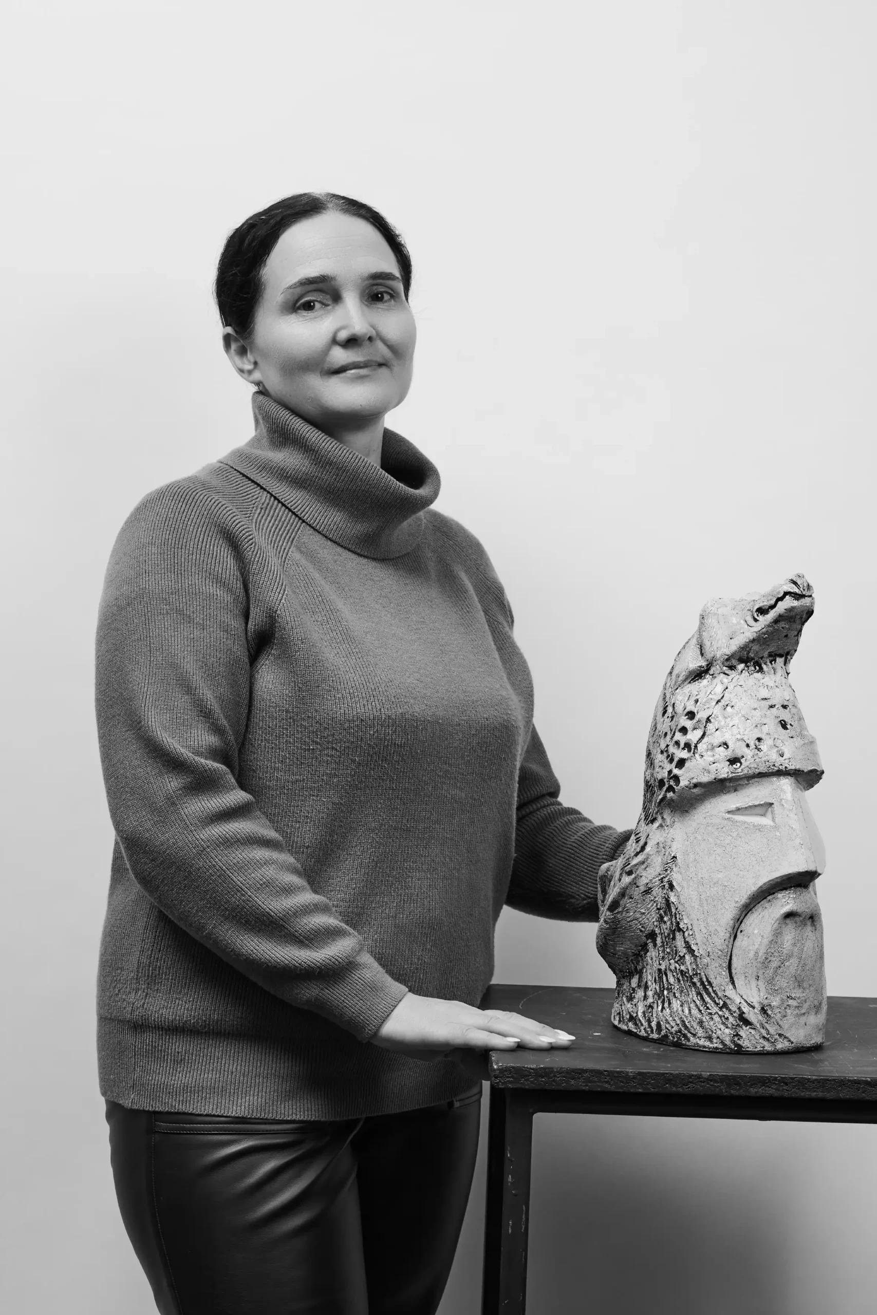 Portrait of Moldovan sculptor and ceramist Mariana Carp (born 1978), image2
